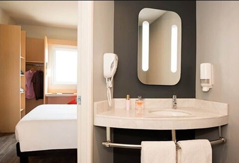 Отель Ibis Queretaro