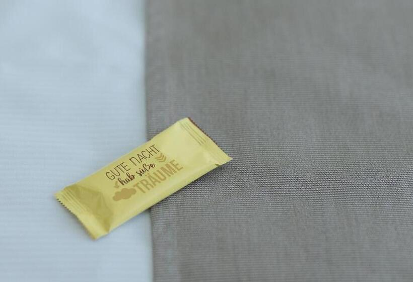 فندق Kaiser Von österreich, Historik  Und Thermal