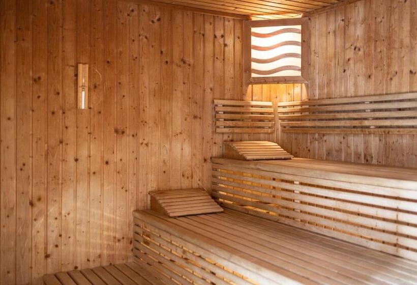 בית מלון כפרי Kaiser Von österreich, Historik  Und Thermal