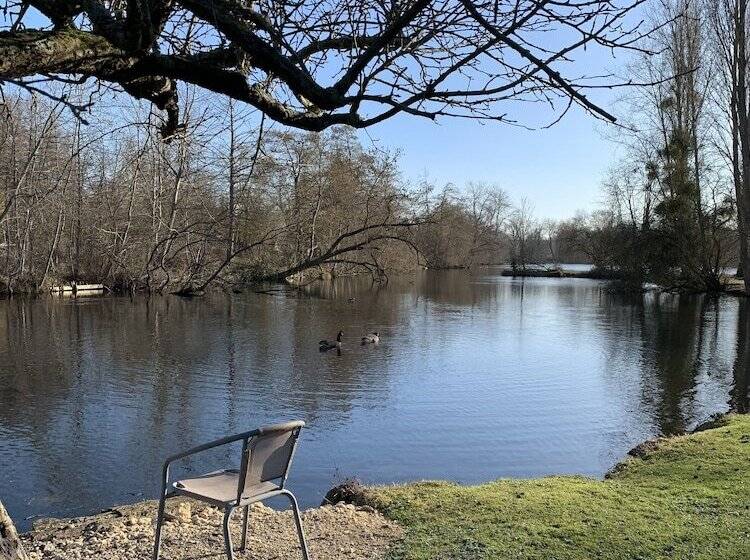 בית מלון כפרי Hôtel De L Ile Du Saussay