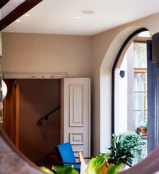 هتل Relais & Châteaux La Maison Des Têtes