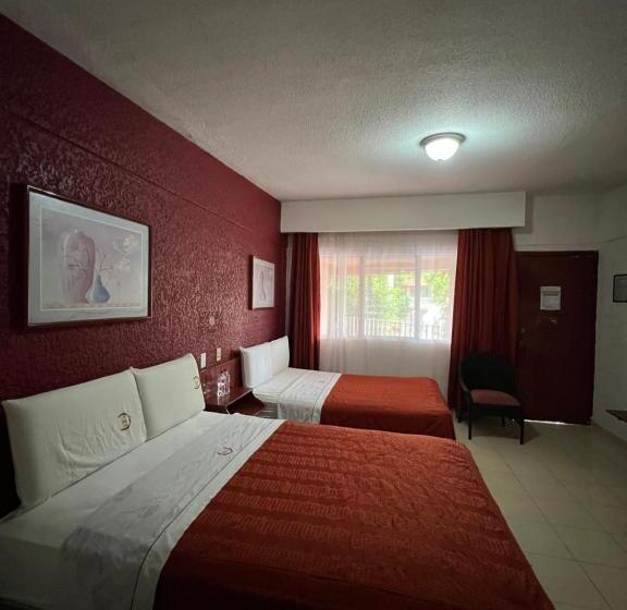 בית מלון כפרי La Quinta Posada Real