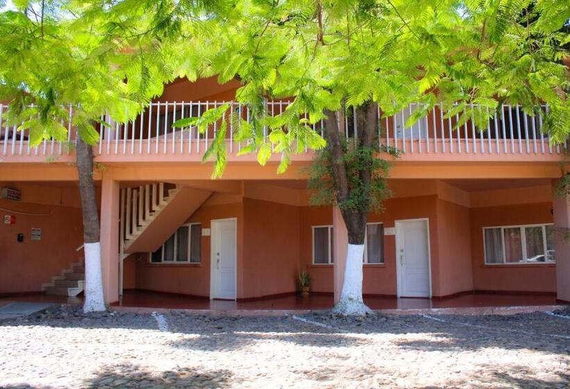 בית מלון כפרי La Quinta Posada Real