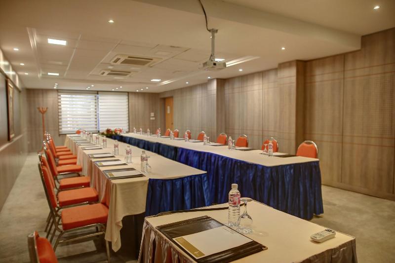 هتل Lac Leman, Les Berges Du Lac