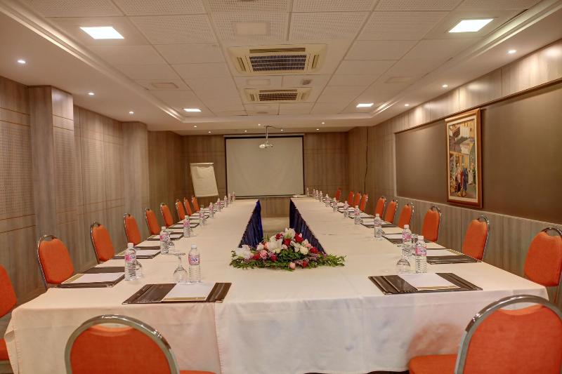 هتل Lac Leman, Les Berges Du Lac