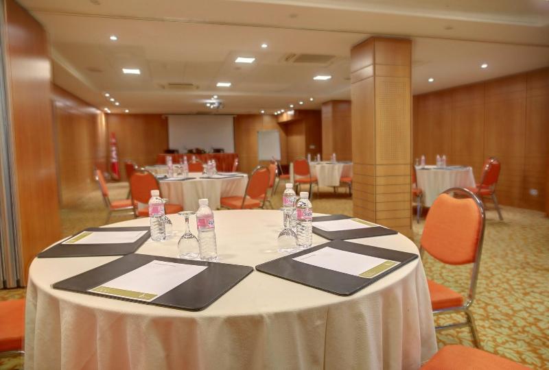 هتل Lac Leman, Les Berges Du Lac