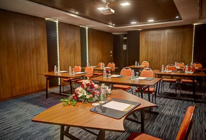 هتل Lac Leman, Les Berges Du Lac