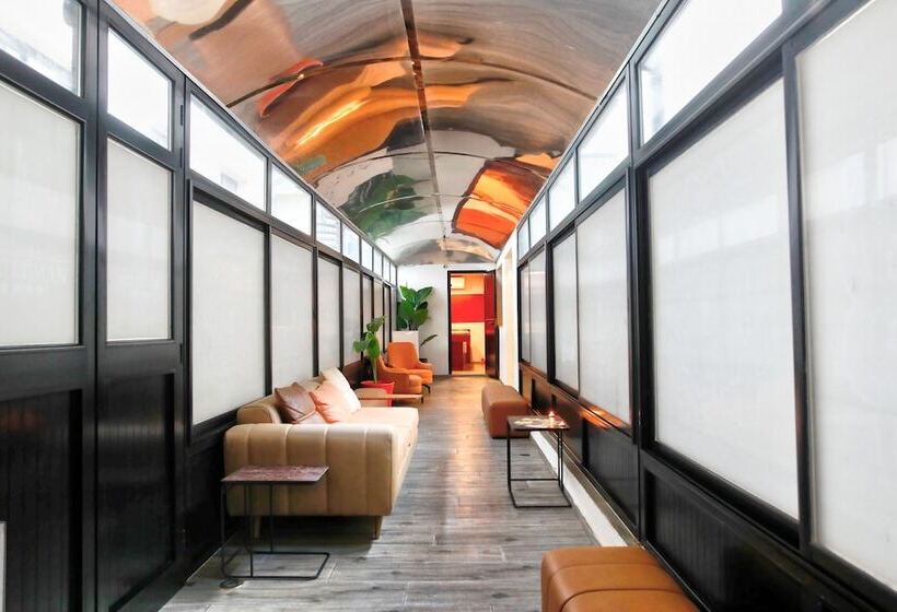 هتل Lac Leman, Les Berges Du Lac