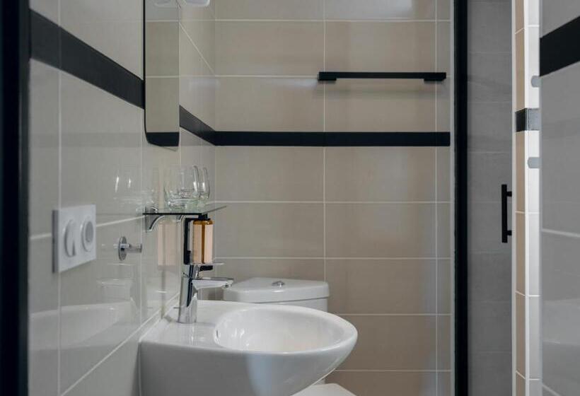 فندق Le Nemours Rennes