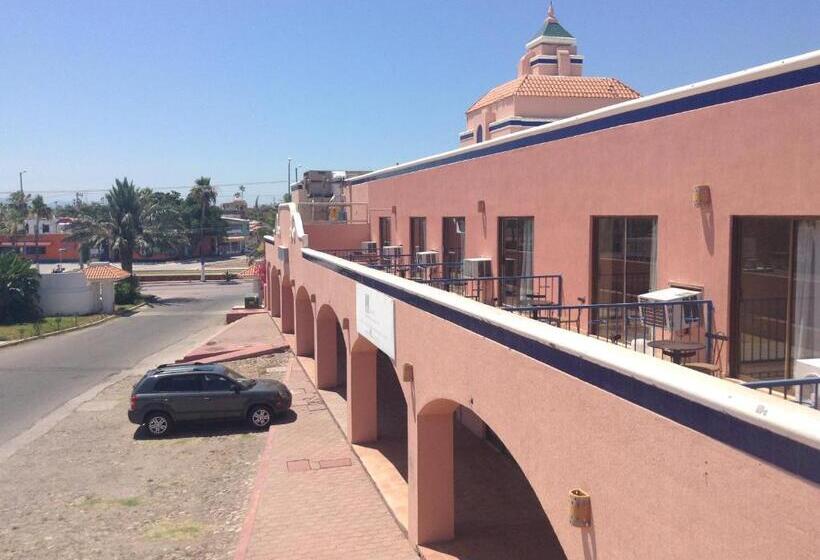 Los Jitos Hotel & Suites