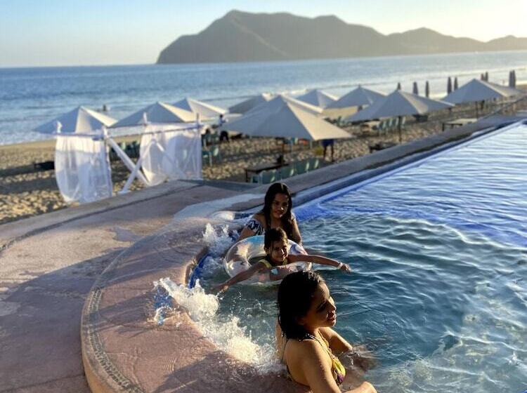 فندق Mar Celeste