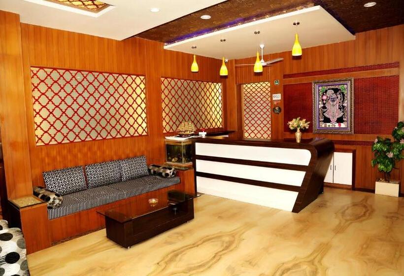 호텔 Narayans Leela Inn