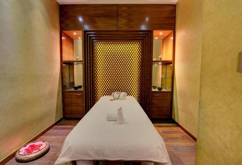 Niranta Airport Transit Hotel & Lounge Terminal 2 Arrivals