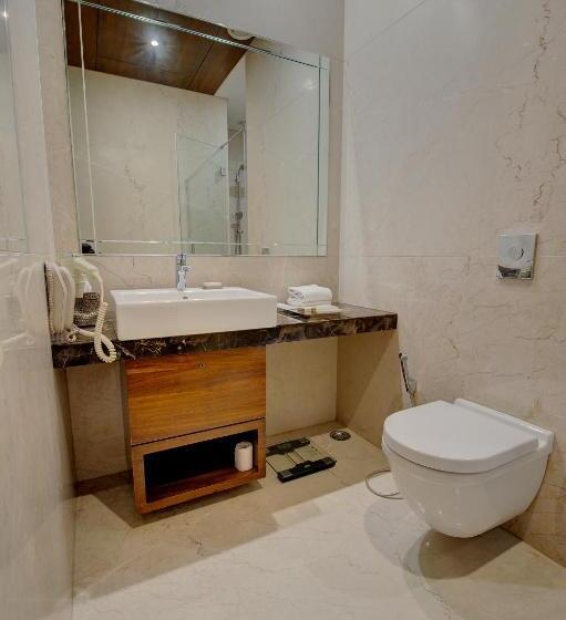 Niranta Airport Transit Hotel & Lounge Terminal 2 Arrivals