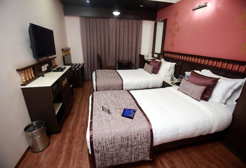 Hotel Oyo Premium Children Park Sardarpura