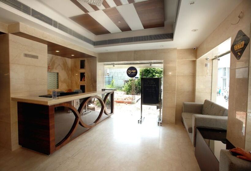 Hotel Oyo Premium Children Park Sardarpura