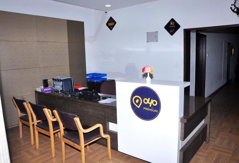 Hotel Oyo Premium Observatory Road