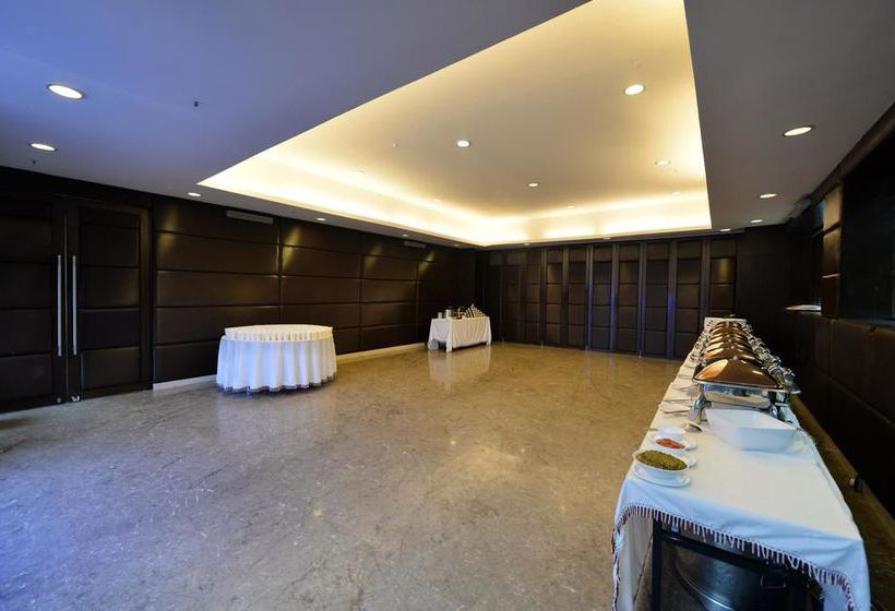 酒店 Oyo Premium Ramavarappadu Circle