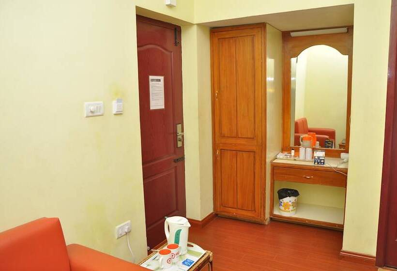 هتل Oyo Rooms Convent Road Queens Land