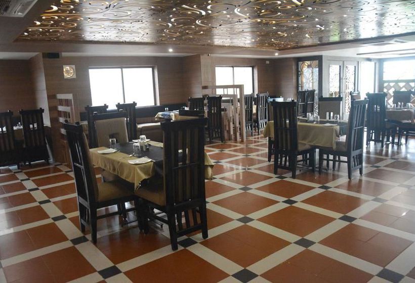 فندق Oyo Rooms Court Circle