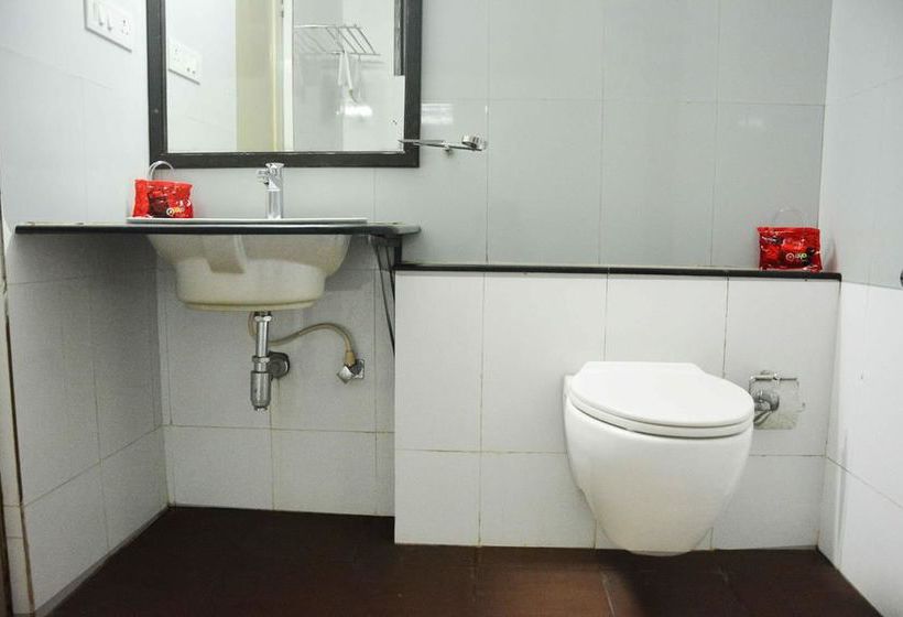 فندق Oyo Rooms Court Circle