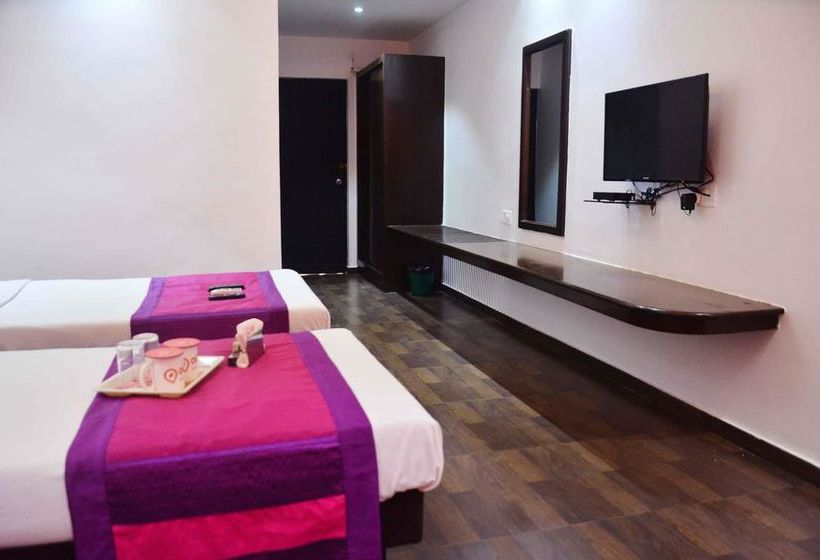 فندق Oyo Rooms Court Circle