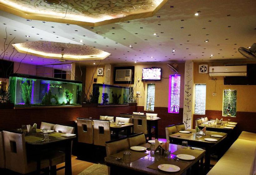 فندق Oyo Rooms Nangli Circle