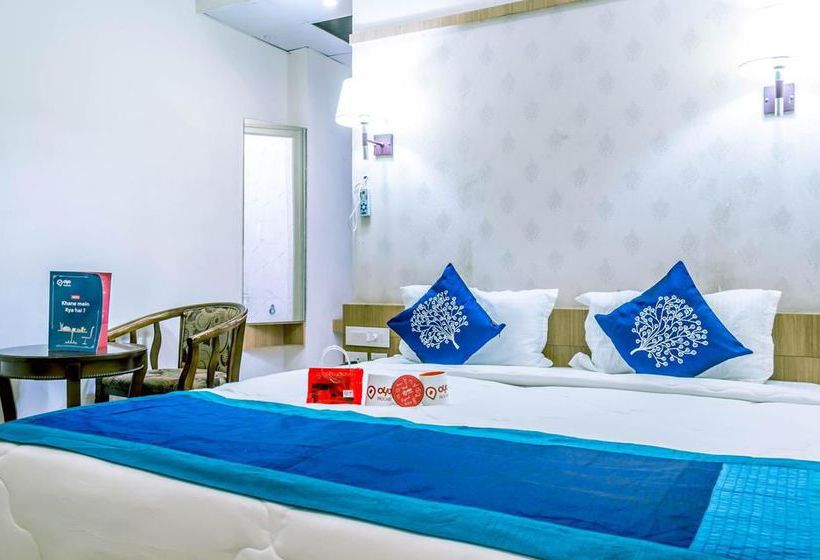 Отель Oyo Rooms Opposite Cmr Central