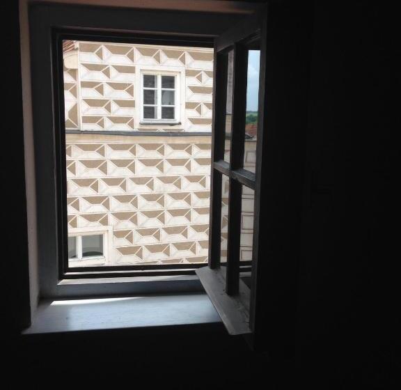 هتل Penzion Kostnický Dům