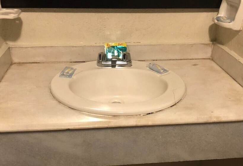 فندق Plaza Centro