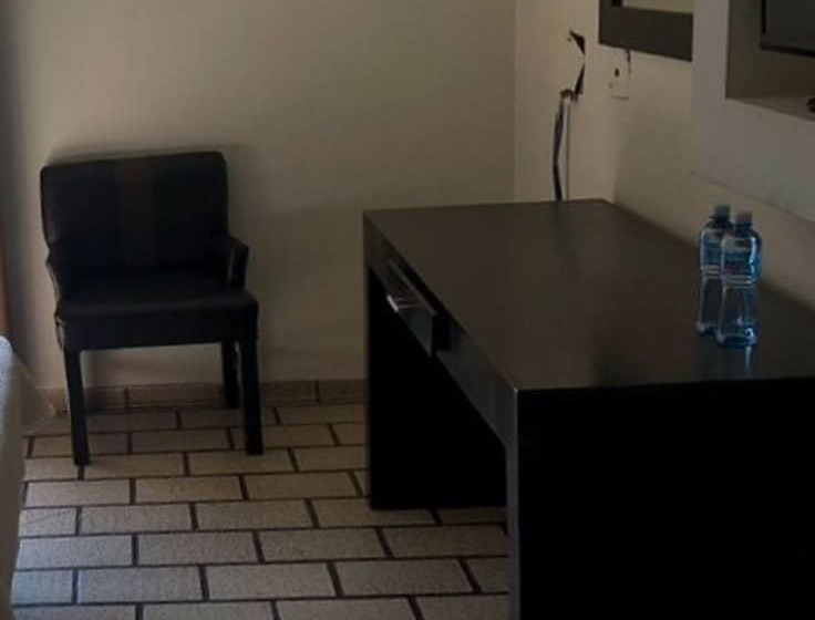 فندق Plaza Centro