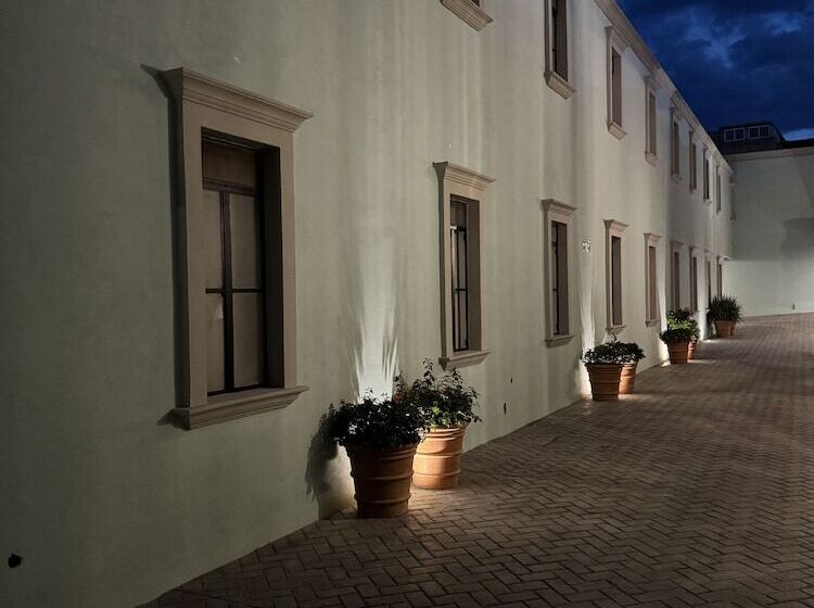 ホテル Posada Real