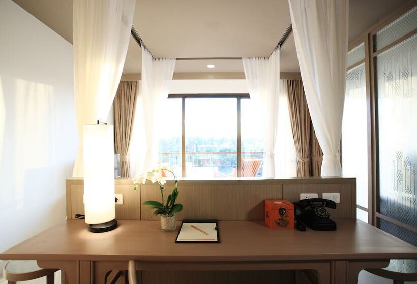 酒店 Proud Phuket, Naiyang Beach