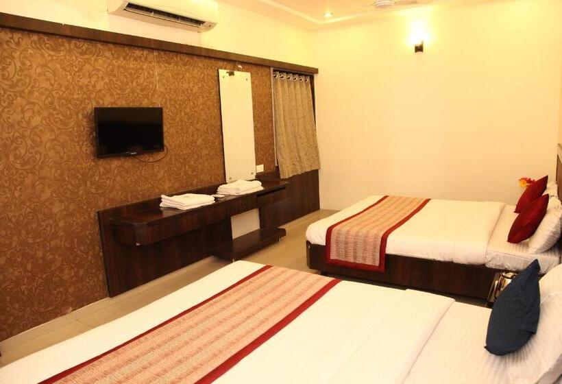 فندق Sai Ramanand