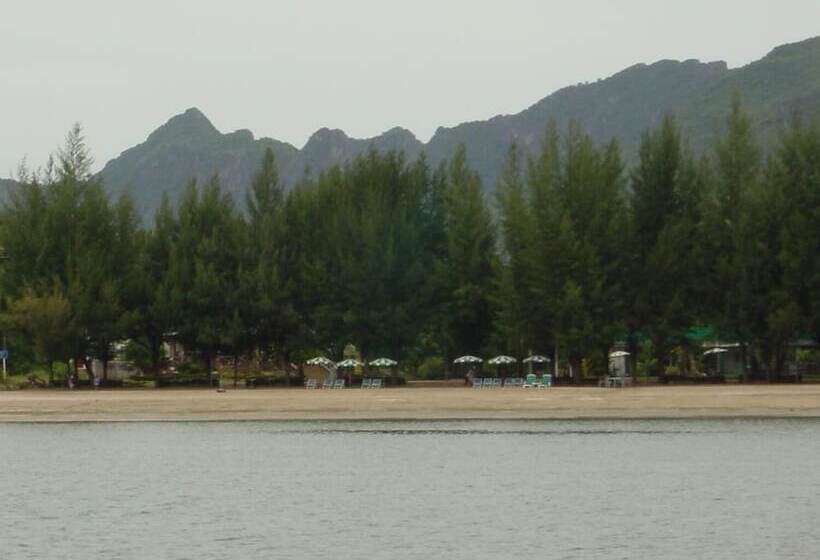 فندق Samroiyod Holiday Resort