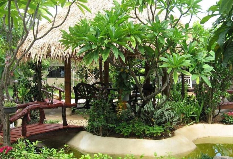 فندق Samroiyod Holiday Resort