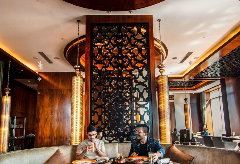 Отель Shangrila Bengaluru