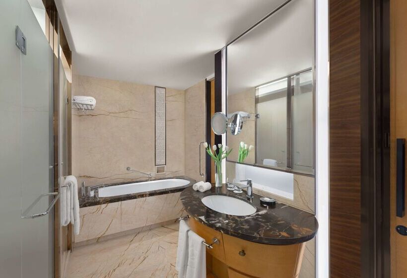 Отель Shangrila Bengaluru