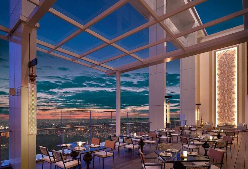 Отель Shangrila Bengaluru