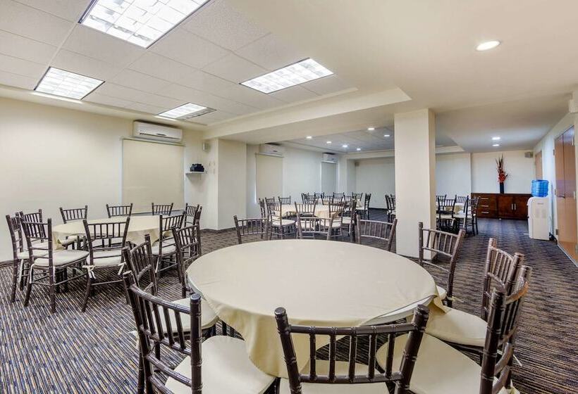 فندق Sleep Inn Monclova