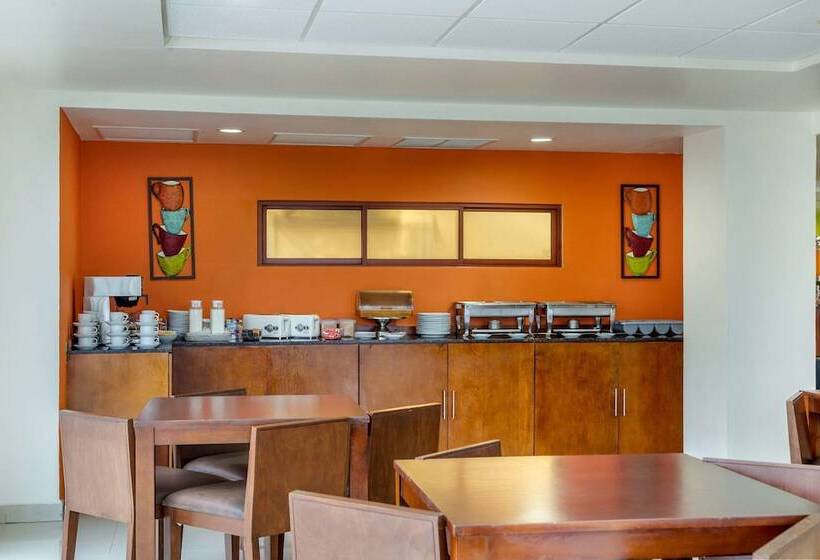 فندق Sleep Inn Monclova