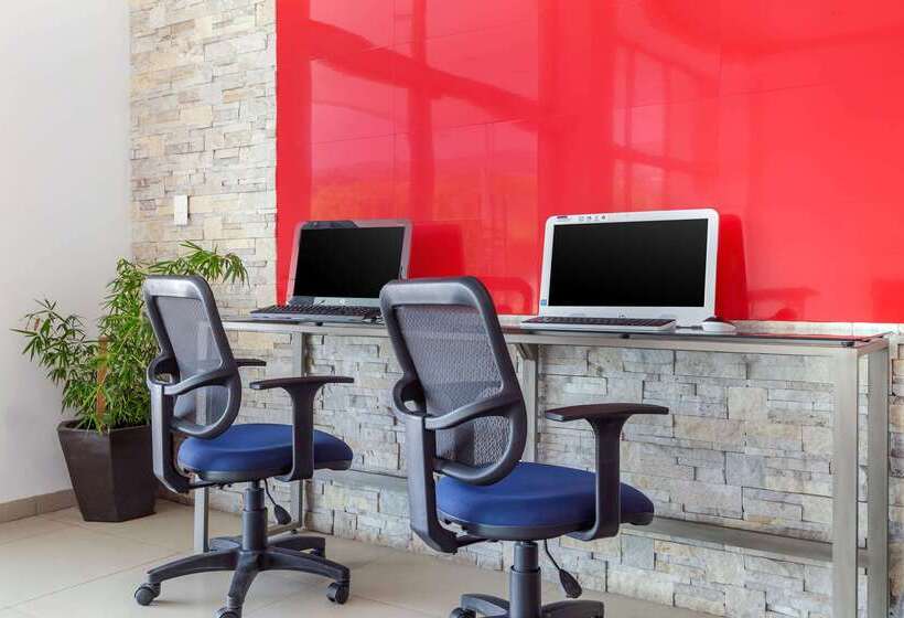 هتل Premier Inn Tuxtla