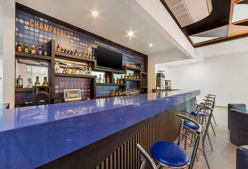 هتل Premier Inn Tuxtla