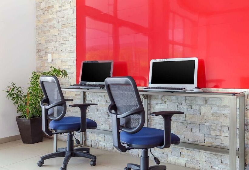 هتل Premier Inn Tuxtla