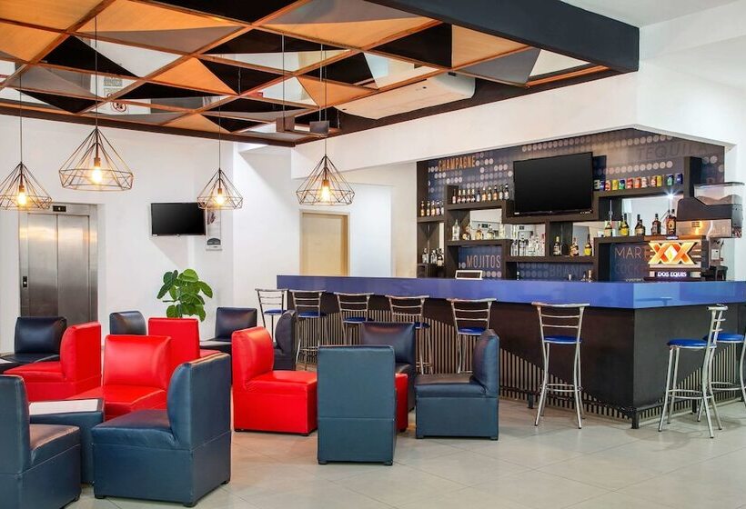 هتل Premier Inn Tuxtla