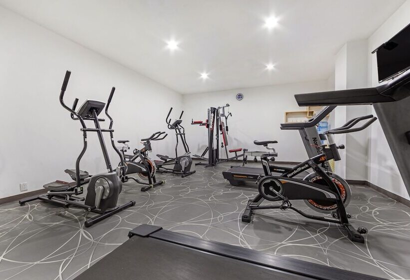 هتل Premier Inn Tuxtla