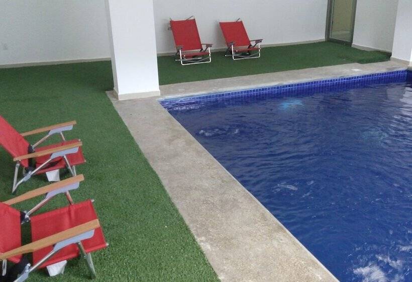 هتل Premier Inn Tuxtla