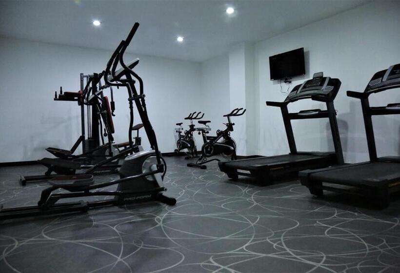 هتل Premier Inn Tuxtla