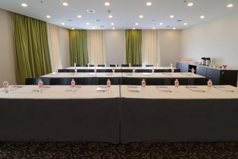 호텔 Staybridge Suites San Luis Potosi, An Ihg