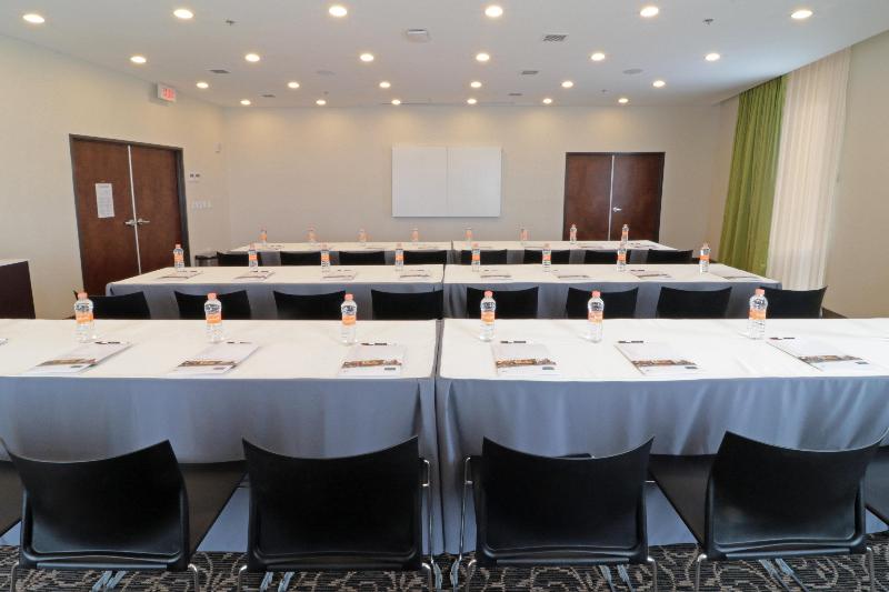 호텔 Staybridge Suites San Luis Potosi, An Ihg